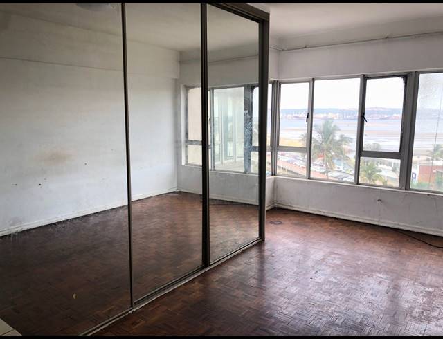 1.5 BEDROOM APARTMENT RENTED IN ESPLANADE